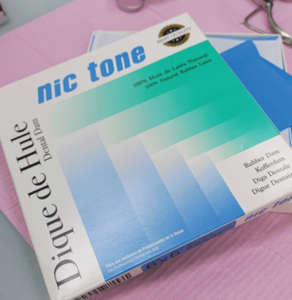 Листы латексные для раббердам Nic Tone, 152 x 152 мм, плотность Medium, запах нейтральный, 36шт (MDC Dental)